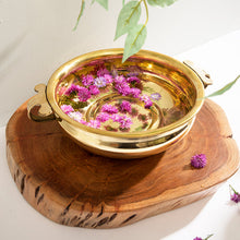 Load image into Gallery viewer, Traditional Kerala Brass Decorative Lightweight Brass Uruli | Varpu Design